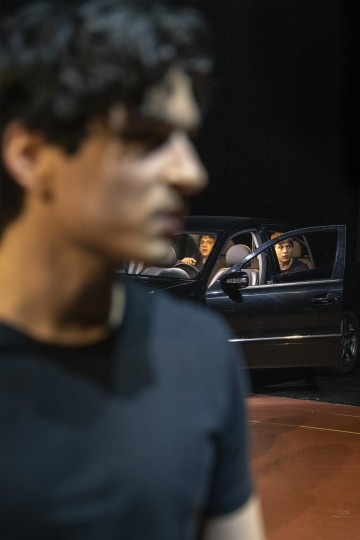 Helsingin Kaupunginteatteri - Antigone - Kuvassa Alberto Rama, Pyry Rätyä, Olavi Angervo– Kuva Sanni Sormunen