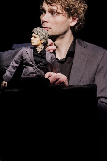 Helsingin Kaupunginteatteri - Status quo - På bilden Alexander Wendelin – Foto Kasper Dalkarl