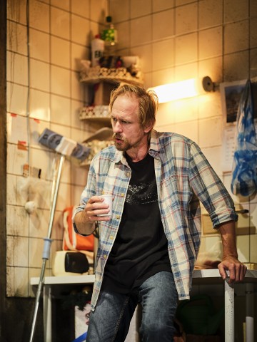 Lilla Teatern – De obehöriga – På bilden Sampo Sarkola – Foto Kasper Dalkarl